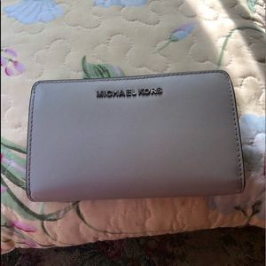 Michael Kors Jet Set Slim Wallet